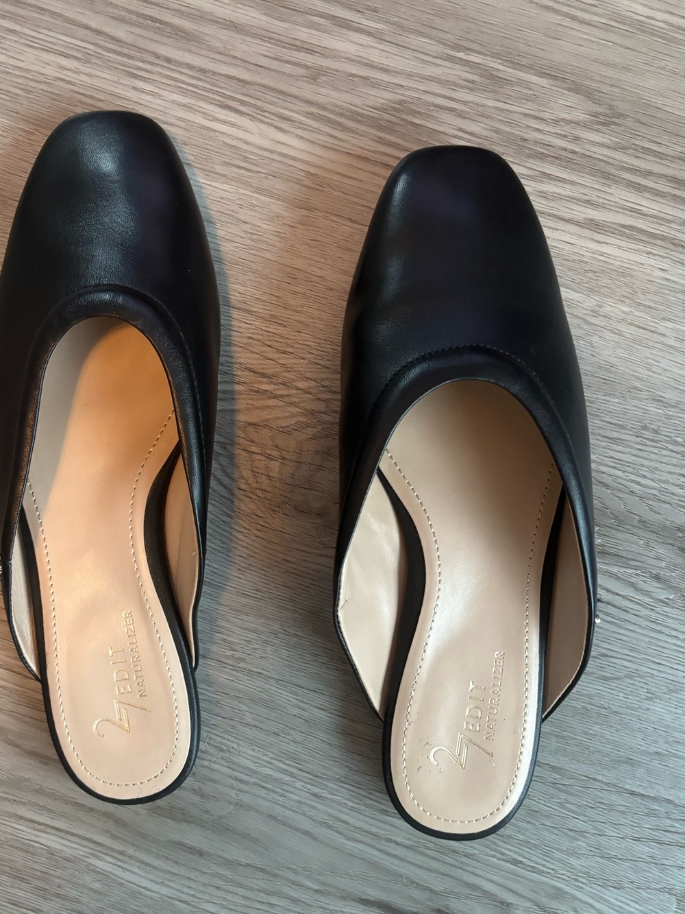 27 edit Black Slip-On Women’s Carla Mules Sz 7W